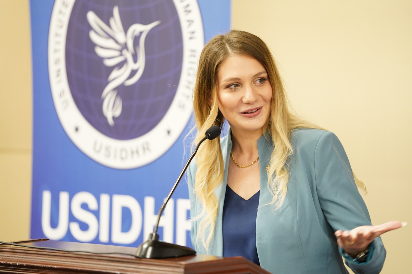 Isabelle Vladoiu v Kongresu Spojených států