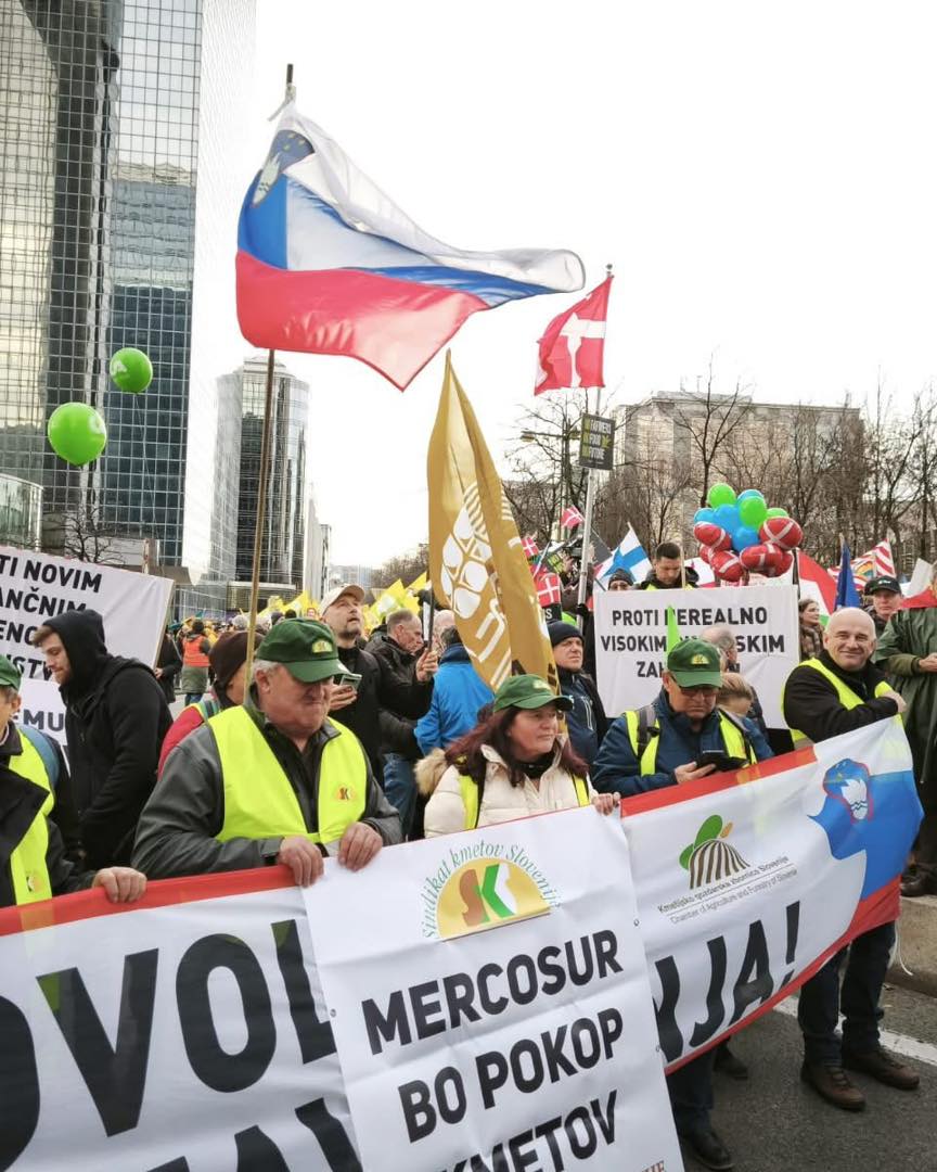 V Bruselu teď protestují tisíce farmářů proti Mercosur