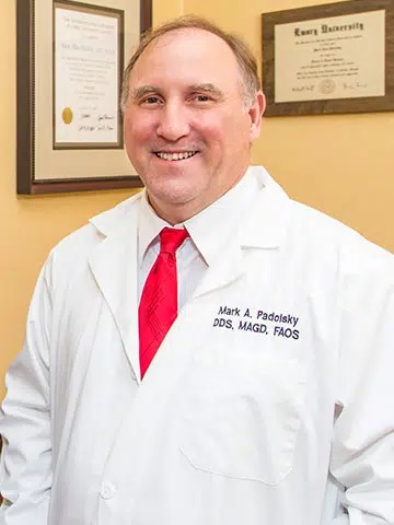 zubní lékař Mark A. Padolsky