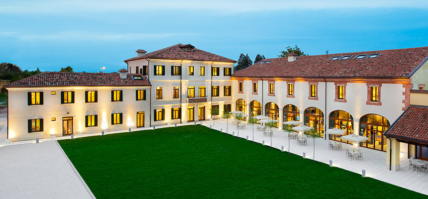 Scientologická církev v Padově oslavila 27. října 2012 otevření svého nového sídla, historické vily Francesconi-Lanza. Scientologická církev tuto památku kompletně zrestaurovala, aby sloužila svému stále rostoucímu sboru a rozšířila humanitární programy do komunit v celém regionu Veneto.