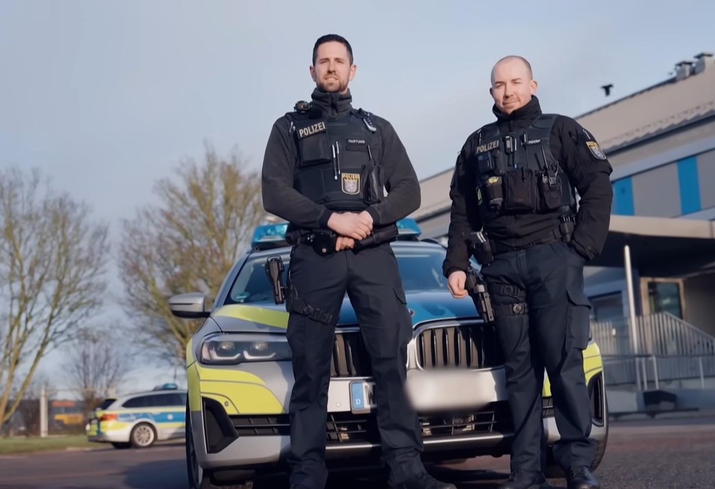 Německo odmítá migranty a ve velkém je převáží na polské území